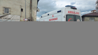 Karabük'te minibüsle otomobilin çarpıştığı kazada 2 kişi yaralandı