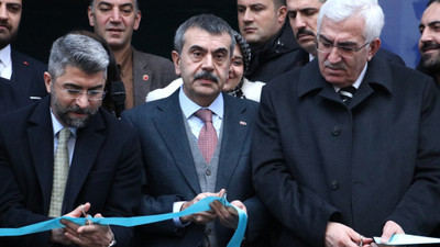 Milli Eğitim Bakanı Tekin, Erzurum'da seçim koordinasyon merkezi açılışına katıldı