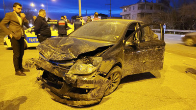Samsun'da iki otomobil çarpıştı, 1 kişi öldü, 5 kişi yaralandı