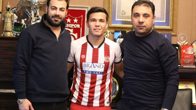 Sivasspor, Azizbek Turgunboev'i transfer etti