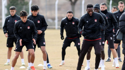 Sivasspor Teknik Direktörü Uygun'dan transfer açıklaması: