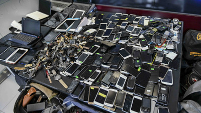 Ankara'da toplu taşıma araçlarında unutulan eşyalar açık artırma ile satışa çıkıyor