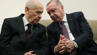 Bahçeli, Cumhurbaşkanı Erdoğan'a 70. yaş gününde 70 adet gül gönderdi