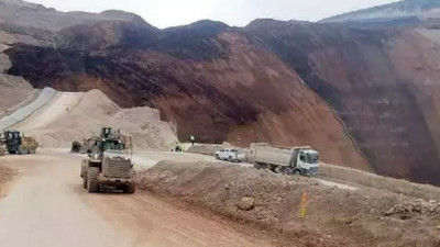 Erzincan'da toprak kayması meydana geldi! Ekipler bölgeye sevk edildi