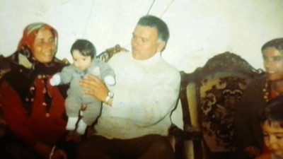 Fotoğraftaki bebek 20 yıl sonra katili oldu! Cenazede taziyeye bile gitti