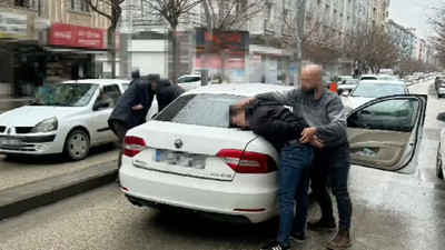 Göçmen kaçakçılarına geçit yok! Çok sayıda şüpheli yakalandı, aralarında tutuklananlar var