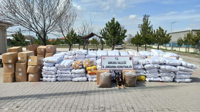 28 milyon lira değerindeki 29 ton bandrolsüz tütünü piyasaya süreceklerdi: Jandarma enseledi