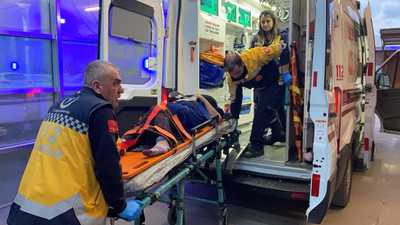 Otomobil şarampole devrildi: Aynı araçtaki 7 kişi yaralandı