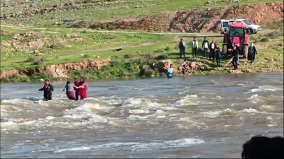 Dere kenarında oynayan 4 çocuk akıntıya kapıldı: Çocuklardan biri kayıp