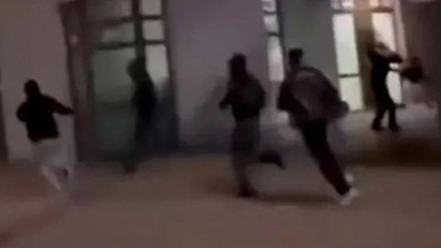 PKK yandaşları Türk başkonsolosluğuna saldırdı