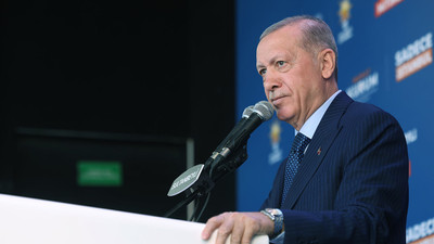Cumhurbaşkanı Erdoğan: Ya hatalarımızı görerek kendimizi toparlarız ya da güneşi gören buz misali erimeye devam ederiz