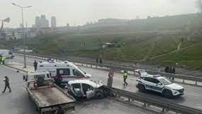 Esenyurt'ta sürücü kursu aracının karıştığı kazada eğitmen öldü, 2 kişi yaralandı
