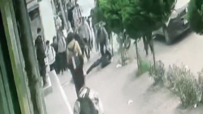 Esenyurt’ta okul çıkışında liseli gençler arasında bıçaklı kavga: 1 yaralı