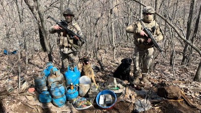 Jandarma bulduğu PKK sığınağını yerle bir etti