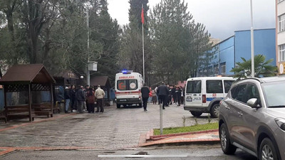 Liseli öğrencilerin kız arkadaş kavgası kanlı bitti: 3 yaralı