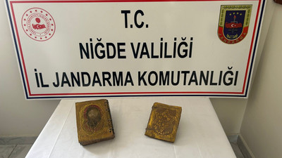 Jandarma yüksek değere sahip tarihî el yazması kitap ele geçirdi