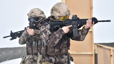 33 adrese terör operasyonu: 20 gözaltı