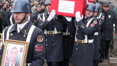 Motosiklet kazasında hayatını kaybetmişti: Üsteğmen Yıldırım, Erzurum'da toprağa verildi