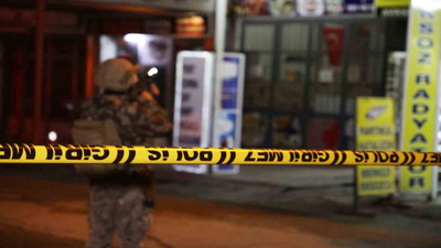 Dükkana girerek başına silah dayadı: Polis 7 saattir ikna etmeye çalışıyor