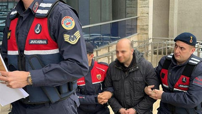 Başörtülülere hakaret eden Müdür’e 1 yıl hapis isteniyor