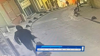 Husumetlisi sandığı adamı vurdu, bayramda el öperken yakalandı!