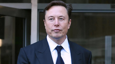 Elon Musk, otonom sürüş teknolojisini piyasaya sürebilmek için Çin'de lobi yapıyor