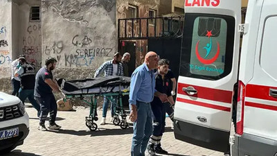Mahkeme çıkışı takip etti: Boşanma aşamasındaki eşi ve yanındaki erkeği öldürdü