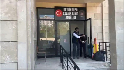 Karısını sokak ortasında defalarca bıçaklayan saldırgan adliyeye sevk edildi!