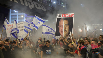İsrail sokakları inledi: Netanyahu istifa!