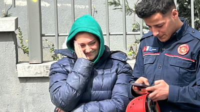 Mahsur kaldığı balkondan kurtarılırken gülmekten ölüyordu