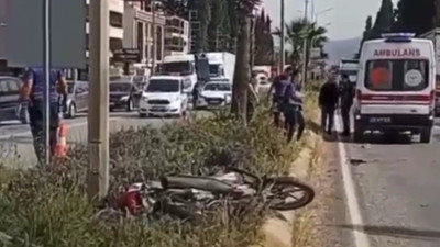 İzmir'de feci kaza; aracın çarptığı motosikletteki çift hayatını kaybetti