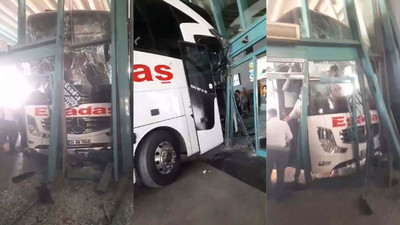 Otobüs perona girerken terminale girdi