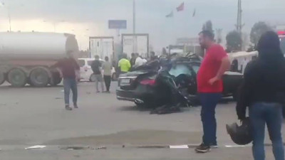 Kazalar peş peşe! Mardin'de TIR'ın çarptığı otomobilde 3 yaşındaki çocuk öldü