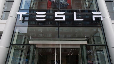 Tesla, Almanya'daki giga fabrikasında çalışan 400 kişiyi işten çıkarmayı planlıyor