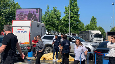 Atlar güzellik yarışmasında boy gösterdi. Yarışmacı bir at, geçirdiği kalp krizi sonrası telef oldu