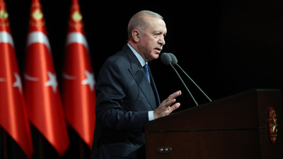 Cumhurbaşkanı Erdoğan : "Bu anayasayla yola devam edemeyiz"