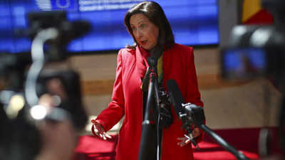 İspanya Savunma Bakanı Robles: İsrail Gazze'de gerçek bir soykırım yapıyor