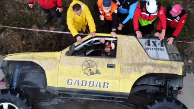 Off-road aracı böyle devrildi