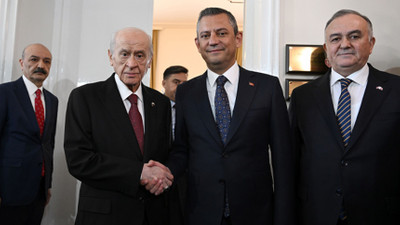 Özgür Özel ve Devlet Bahçeli görüşmesi başladı! İlk fotoğraf geldi