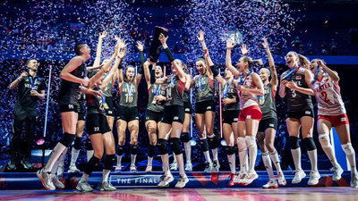 Bakan Uraloğlu, kadın milli voleybolcuların dönüşlerinde business sınıf organize etmeye çalıştıklarını söyledi
