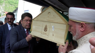 Adalet Bakanı Yılmaz Tunç'un acı günü
