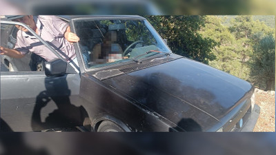 Oğlunu öldürdü başında bekledi!