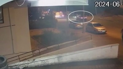 Ankara’da sokak köpeklerinin saldırdığı kadına araba çarptı