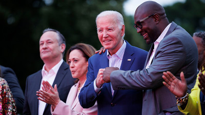 Biden dondu kaldı! Yer: Beyaz Saray