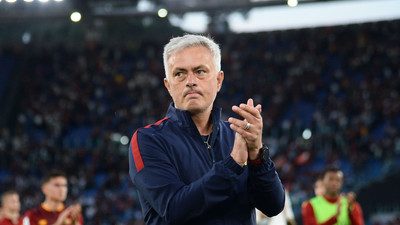 Mourinho İstanbul’a gelişini videoyla duyurdu