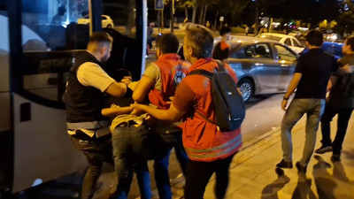Diyarbakır’da "Kayyım" protestosu gerginliği: 2 polis yaralandı, 2 kişi gözaltına alındı