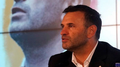 Galatasaray, 2 yıl daha Okan Buruk'a emanet