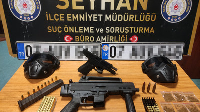 Baskın yapılan evin gardırobunda makineli tüfek çıktı!