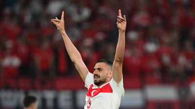 Bakan Bak’tan milli futbolcu Merih Demiral için destek paylaşımı