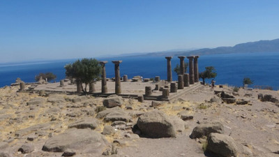 Yangından etkilenmişti! Assos Ören Yeri yeniden ziyarete açıldı